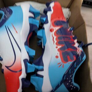 Nike Hyperdiamond 4 Keystone Big Kids' Softball Cleats